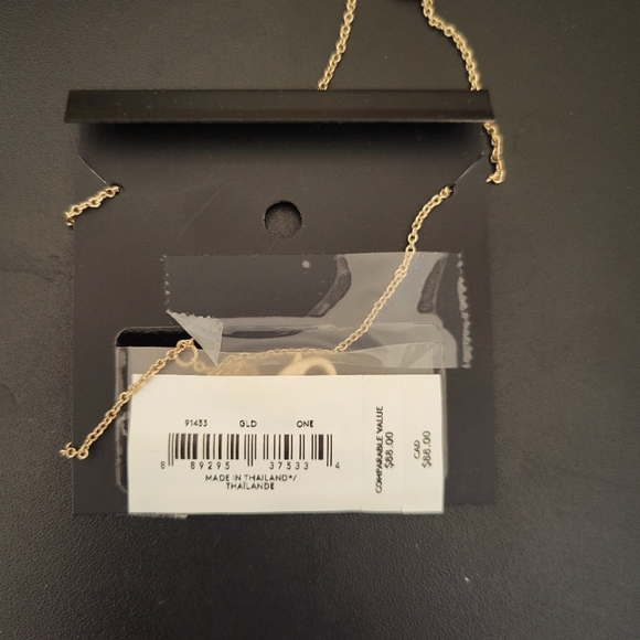 Coach Design Necklace - Picture 2 of 6